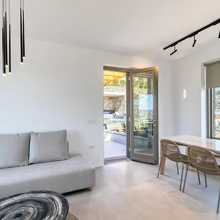 Nasta & Intentional Living Mykonos Hotel 5*